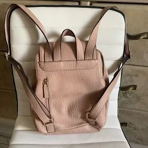 Calvin Klein | Bags | Calvin Klein Elaine Bubble Lamb  display picture 2
